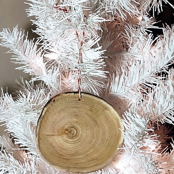 Hand Crafted Decoupage Wooden Christmas Ornament/Winter Snowmen/Tree Decor - Picture 2 of 3